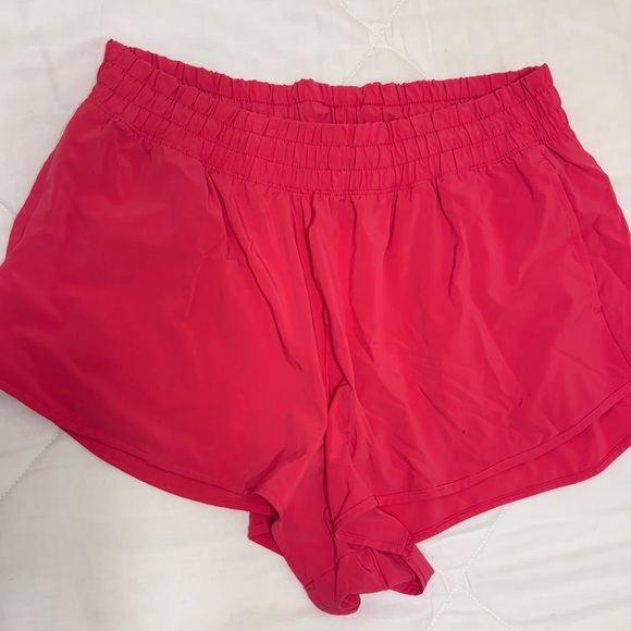 Offline by Aerie Hot Stuff Shorts - Picture 2 of 4